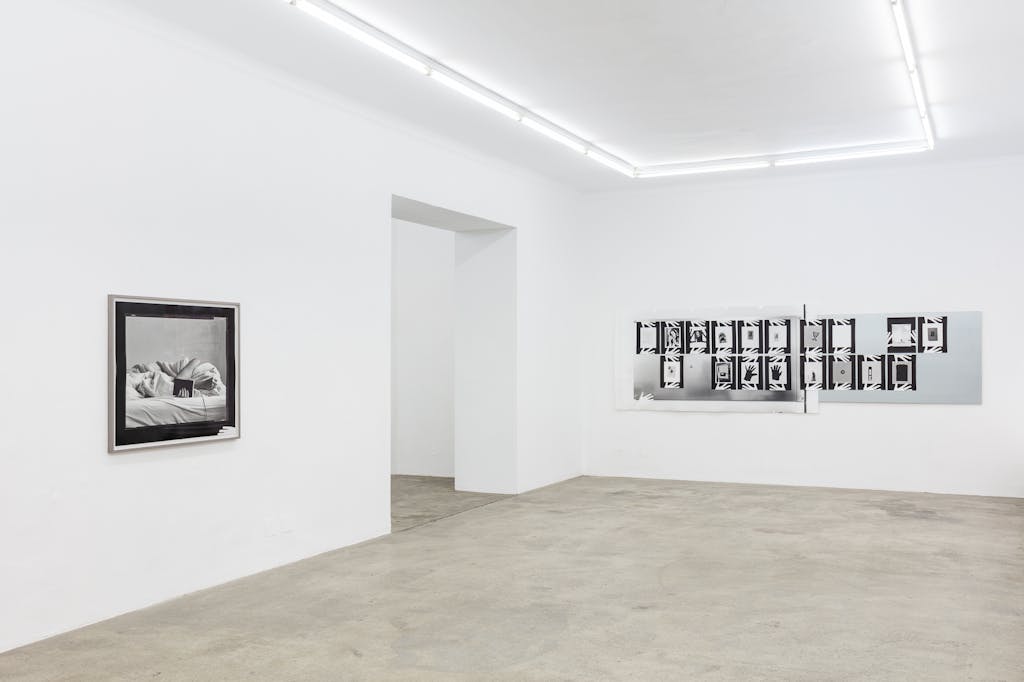 Sophie Thun, *Merge Layers*, exhibition view, SOPHIE TAPPEINER, 2022 - © Paris Internationale